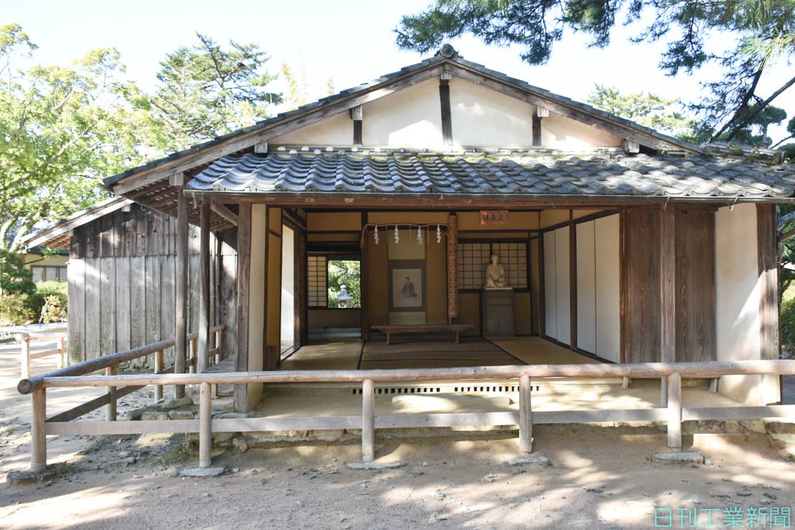 松陰神社宮司の特別講和がある松下村塾