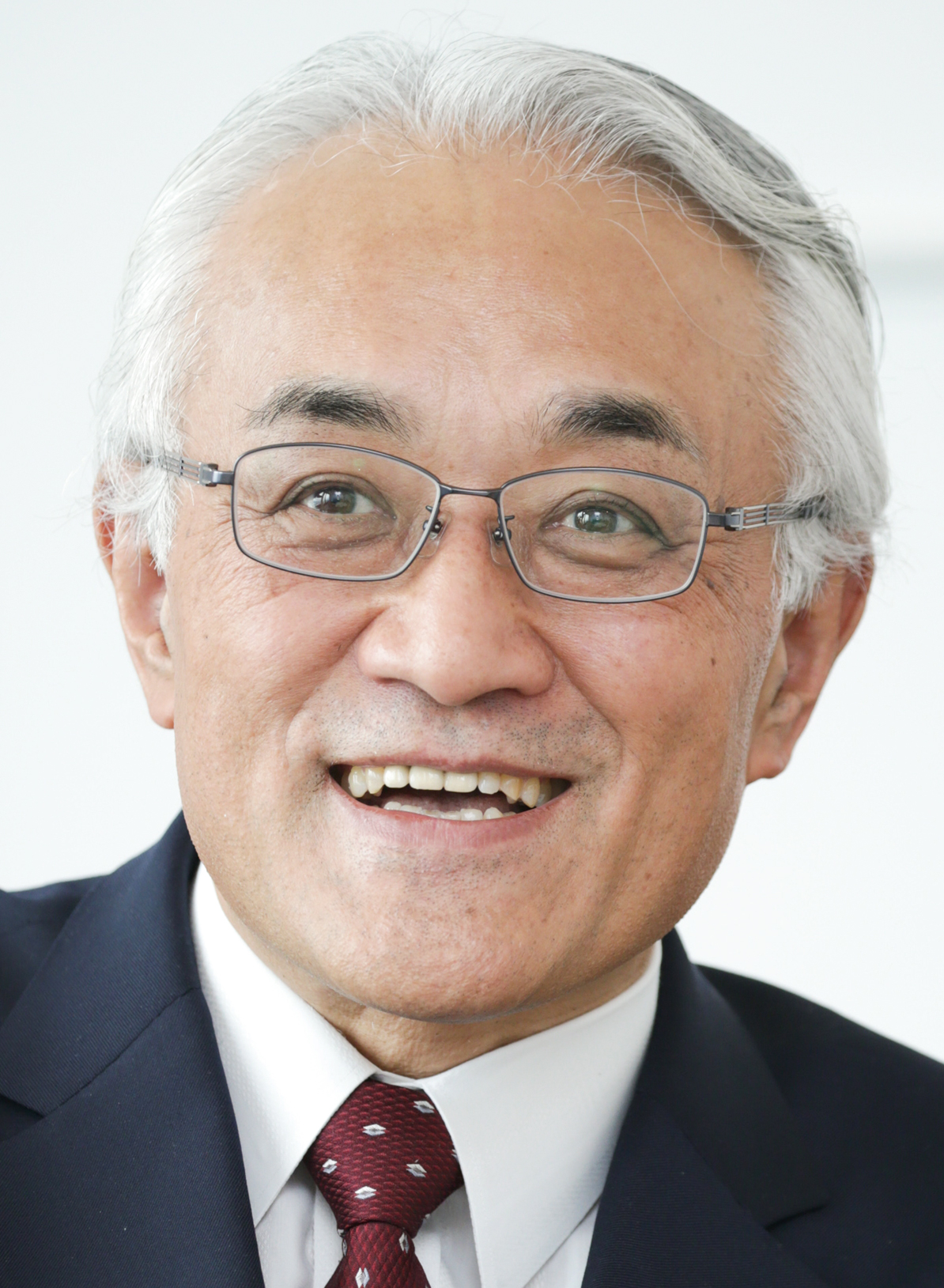 根岸 秋男氏