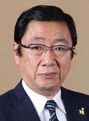 根津 公一 氏
