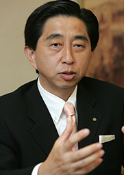 秋田正紀氏