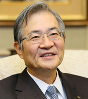 日比野隆司氏