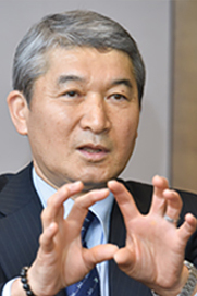 市川 秀夫 氏