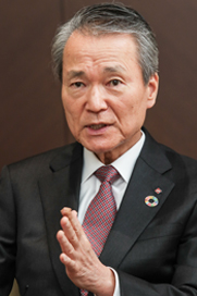 筒井 義信 氏