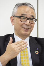 手代木功 氏