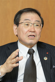 十倉雅和 氏